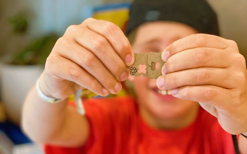Australian bread brand replaces 11 million plastic bread tags with