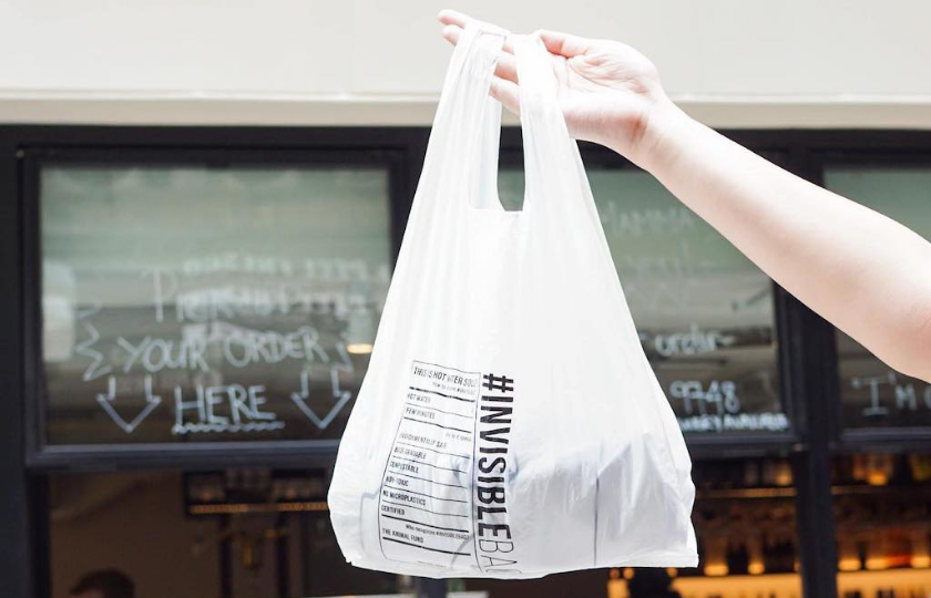 This plastic-free Cassava bag dissolves in hot water